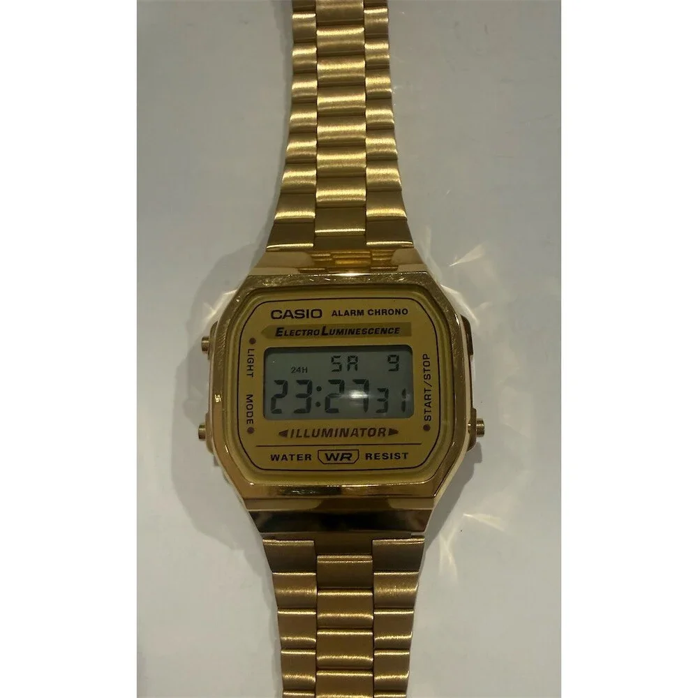 Casio Vintage Digital Wristwatch Gold Tone Alarm Chronograph Box